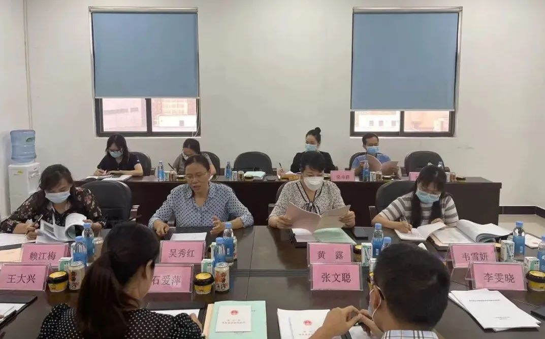 南寧市民族宗教事務(wù)委員會黨組書記、主任吳秀紅到皇氏乳業(yè)調(diào)研民族團(tuán)結(jié)創(chuàng)建工作